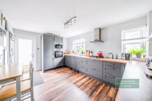 Photo 14- click for photo gallery